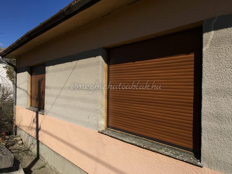 Redőny szerelés Szigetváron 4 Alumínium aranytölgy színű redőny maxi redőny helyére