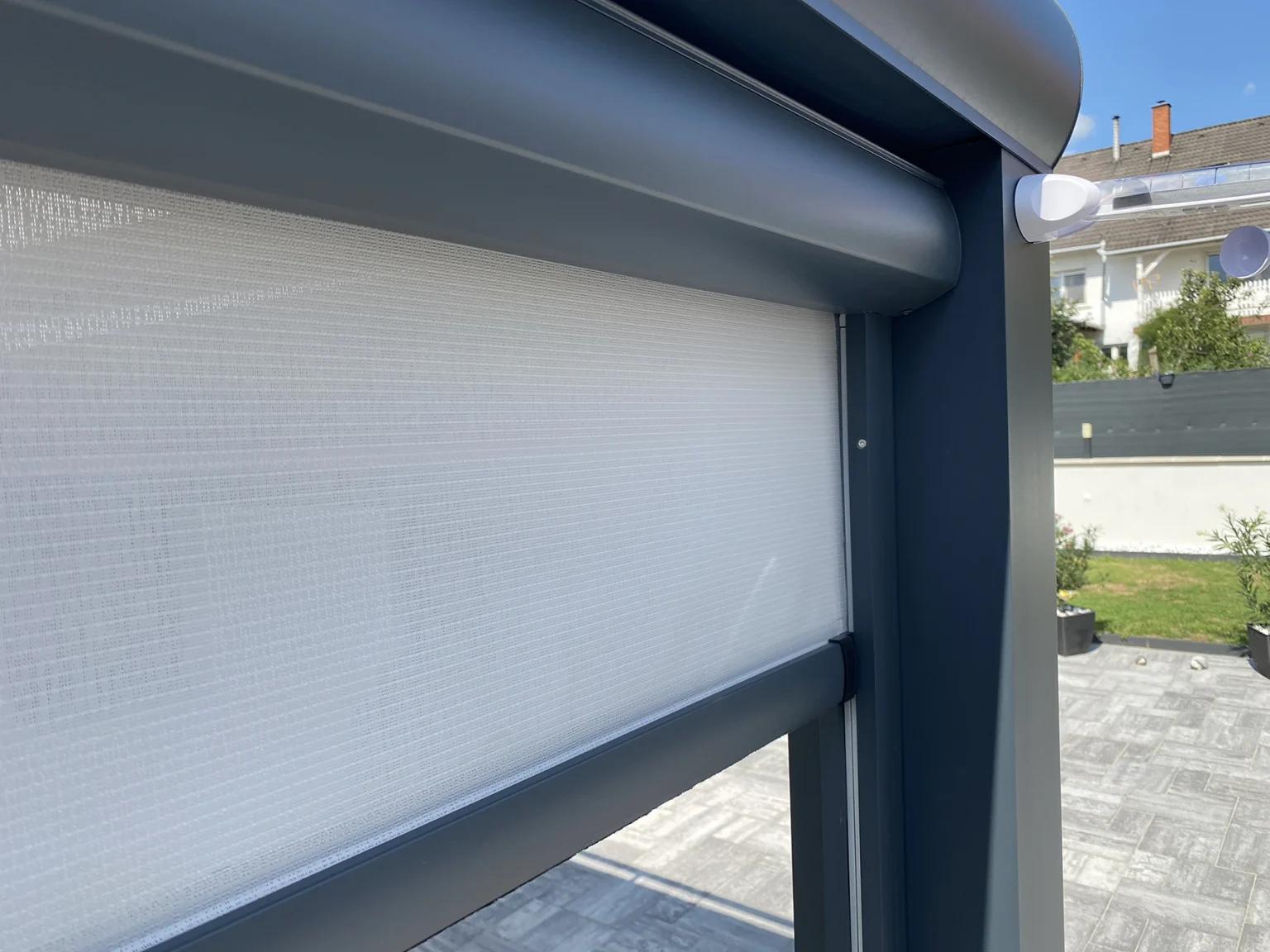 Napháló (Zip screen) árnyékoló 12 Napháló Cipzáras megvezetéssel